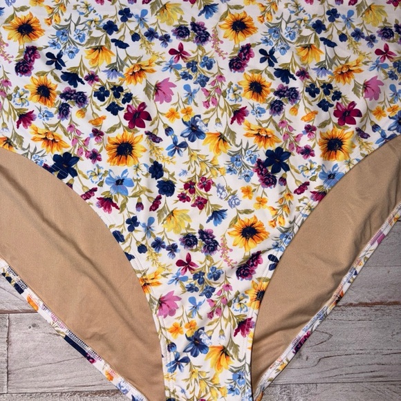 Old Navy Floral Print Swim Bottom High Waist Bikini Bottom Plus Size 4X - Picture 7 of 15